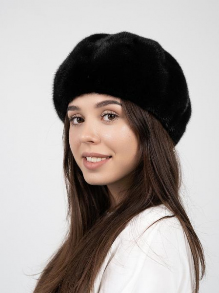 Берет из цельного меха норки, черный