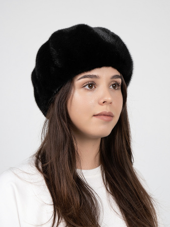 Берет из цельного меха норки, черный