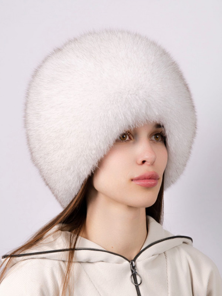 Кубанка из цельного меха песца, белый вуаль