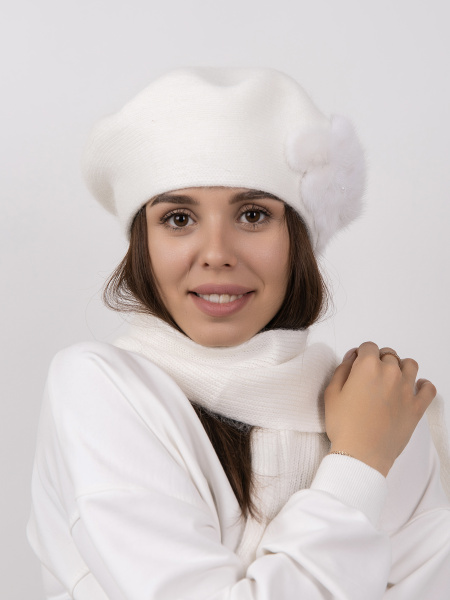 Берет с мехом норки, белый