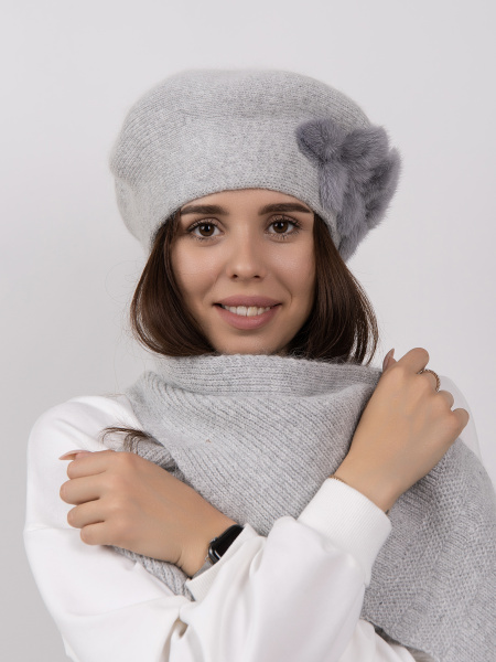Берет с мехом норки, серый