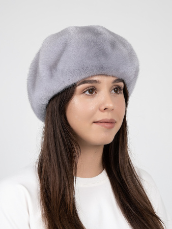 Берет из цельного меха норки, серо-голубой